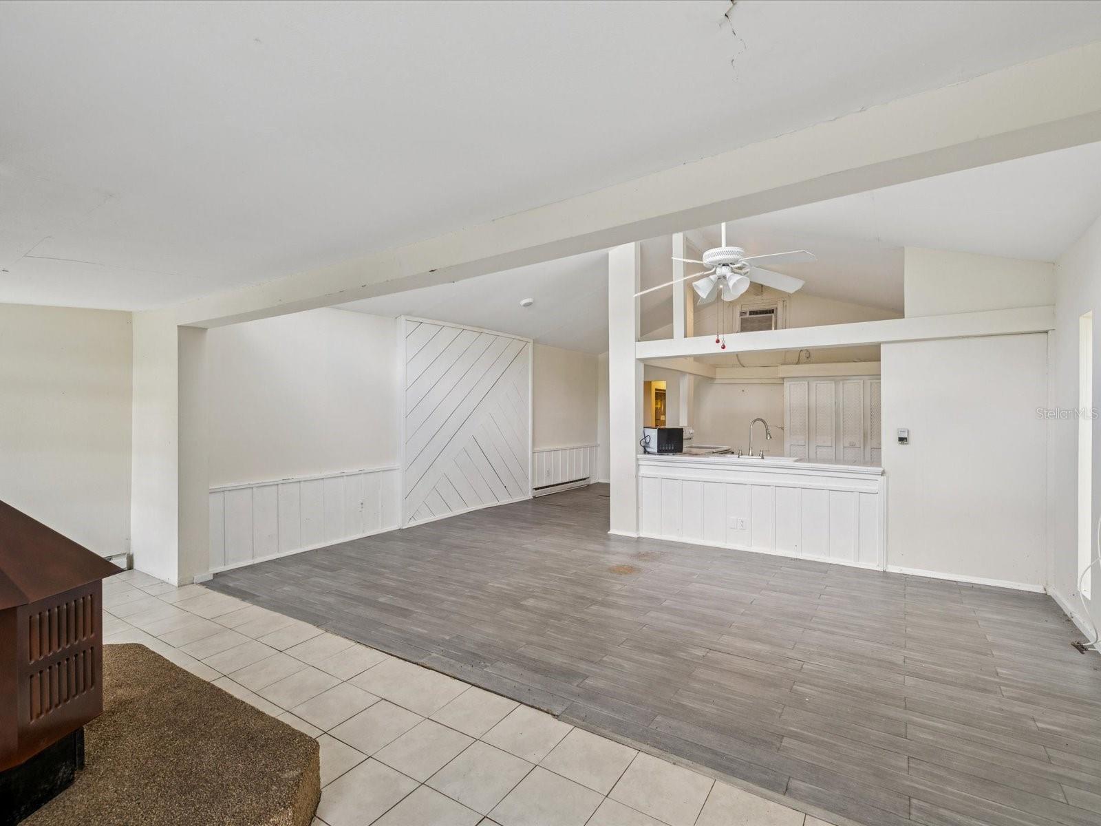 111 E Early St Property Photo 9