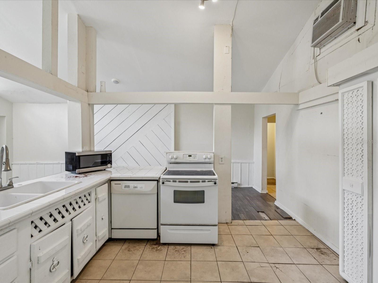 111 E Early St Property Photo 17
