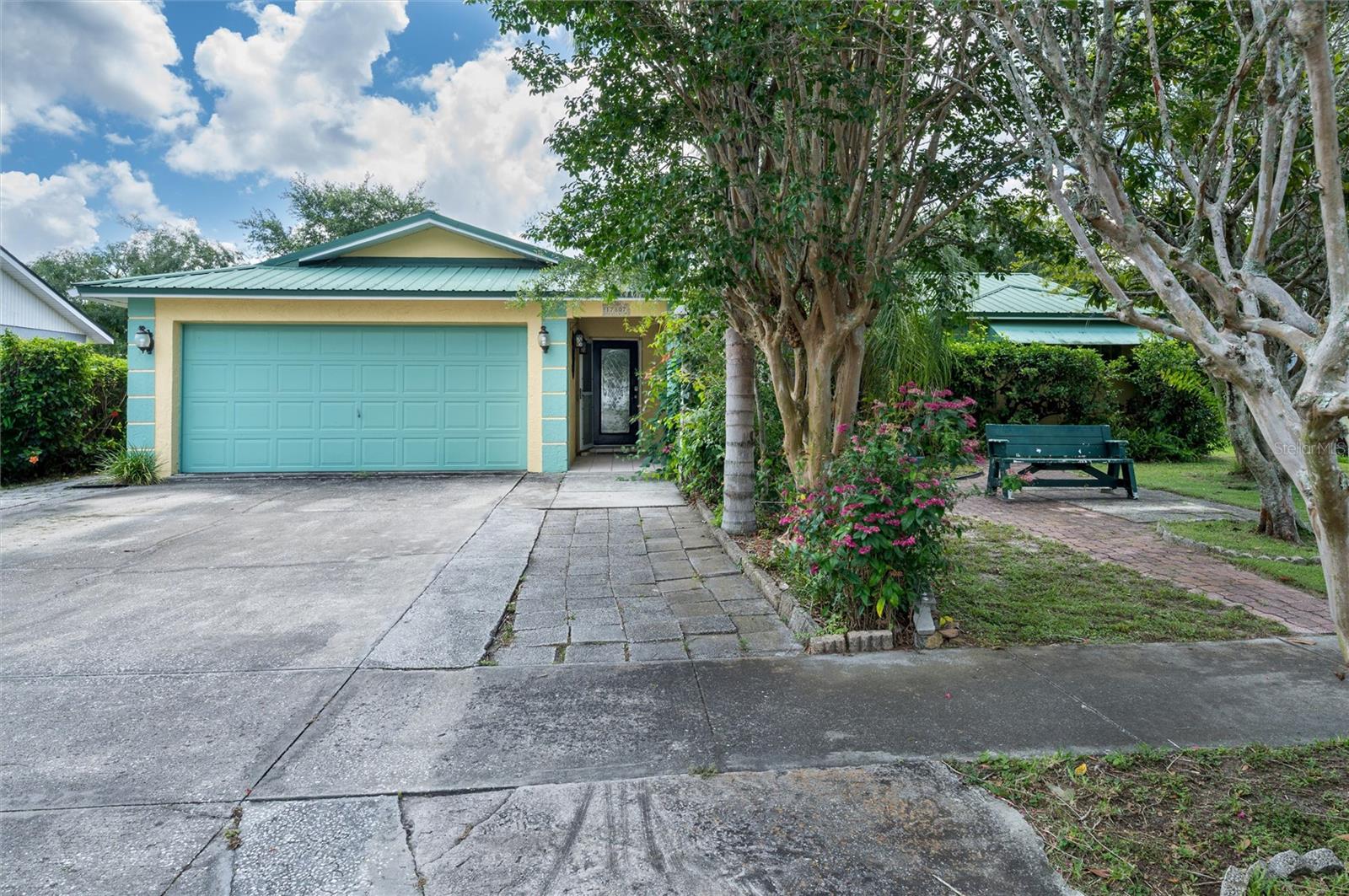 17807 FALLOWFIELD DR Property Photo 1