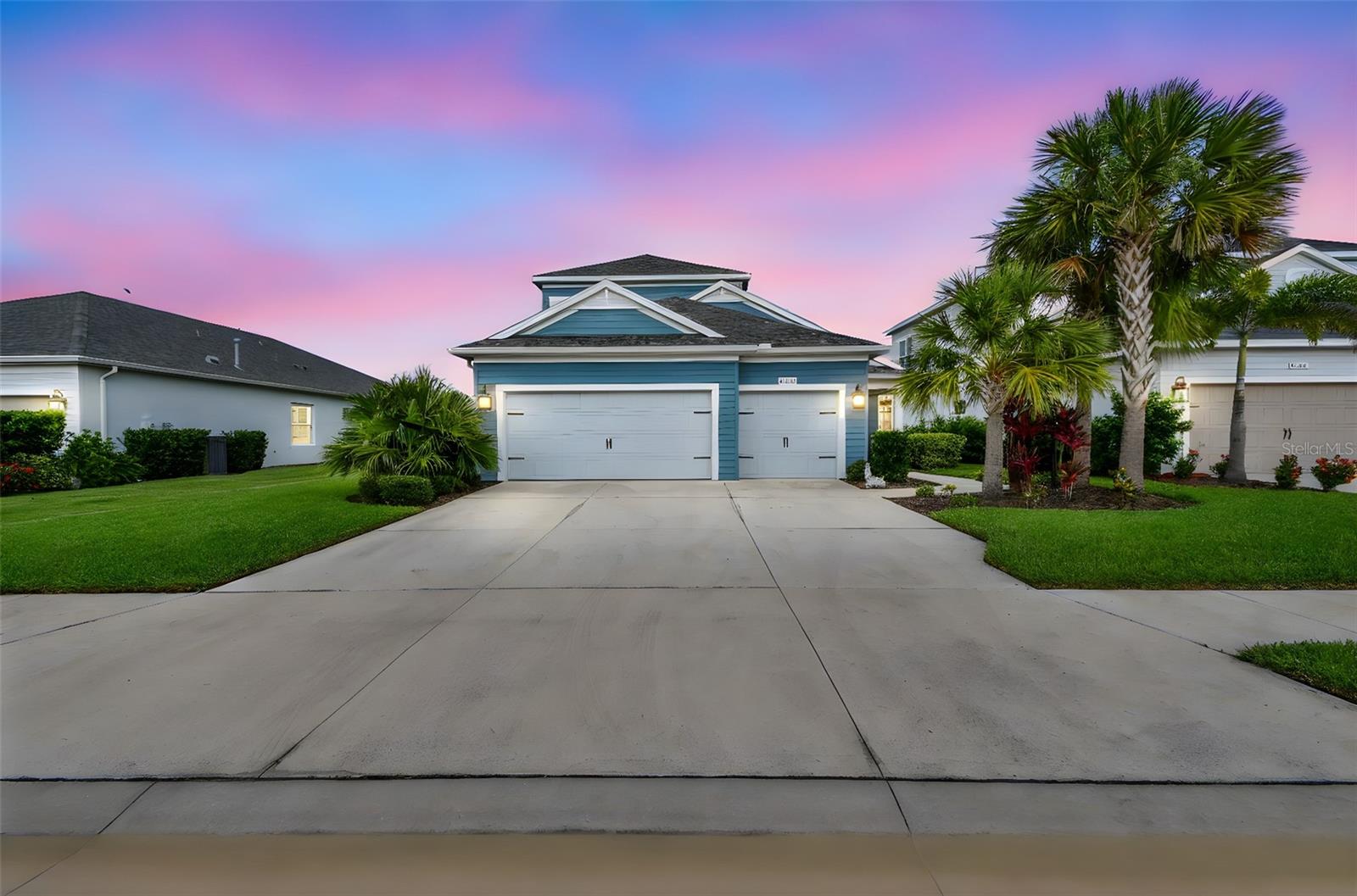 3326 WOODMONT DR Property Photo 1