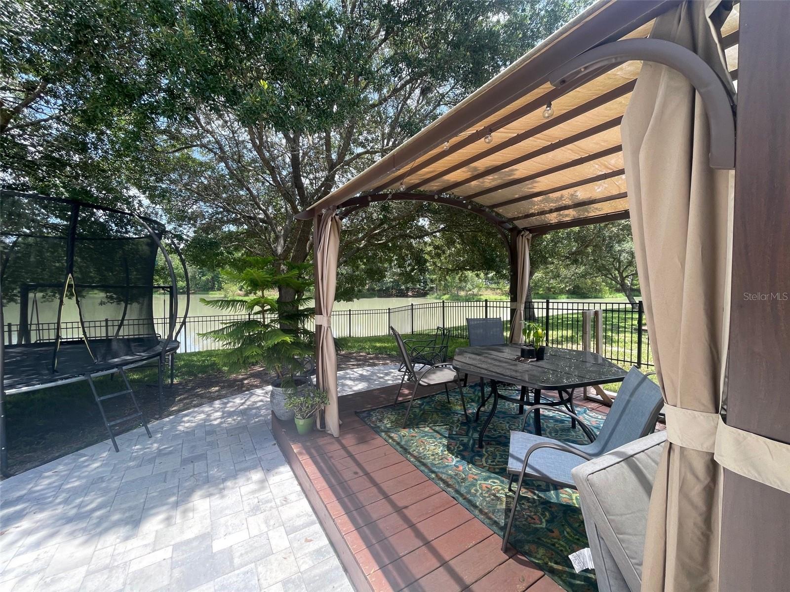 4522 Lisette Cir Property Photo 4