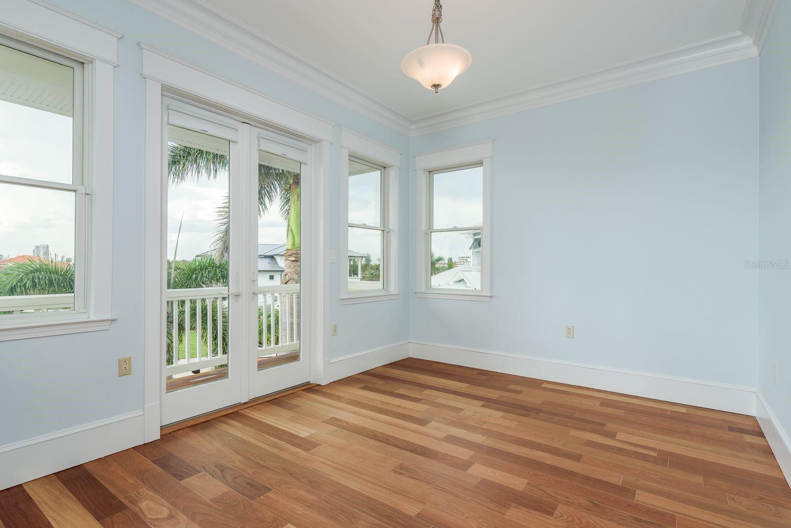 442 Midway Is Property Photo 51