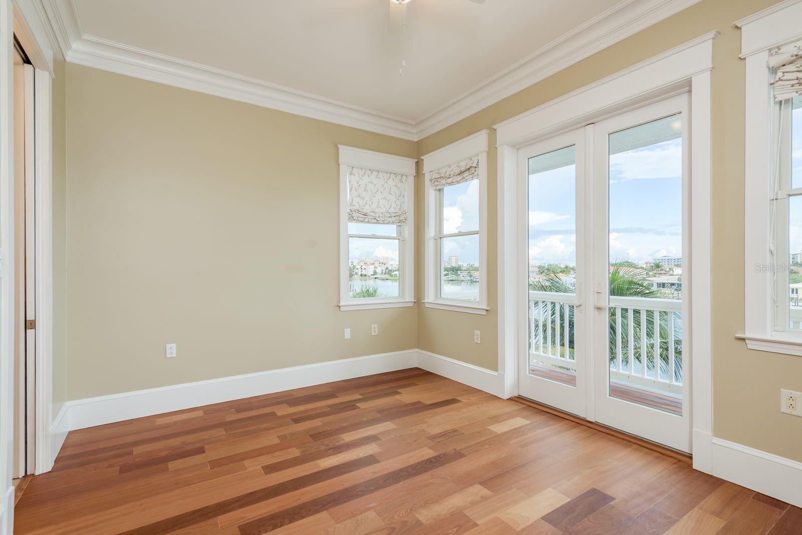 442 Midway Is Property Photo 60
