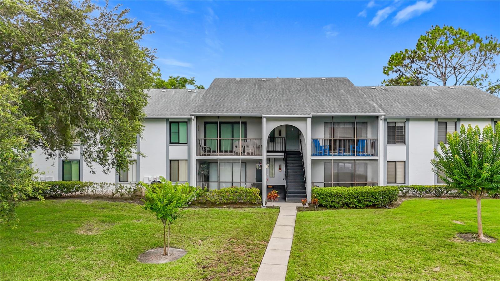 1207 Pine Ridge Cir W #h2 Property Photo 1