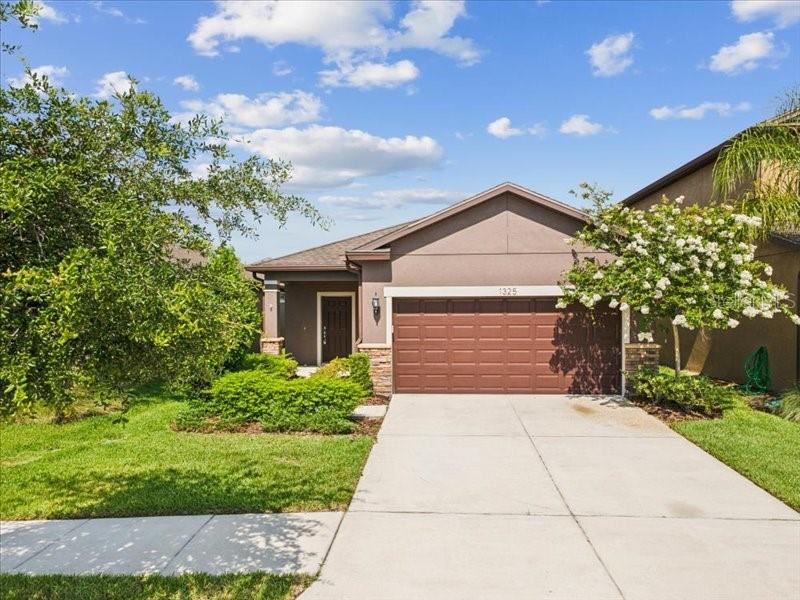 1325 Custer Bayou St Property Photo 1