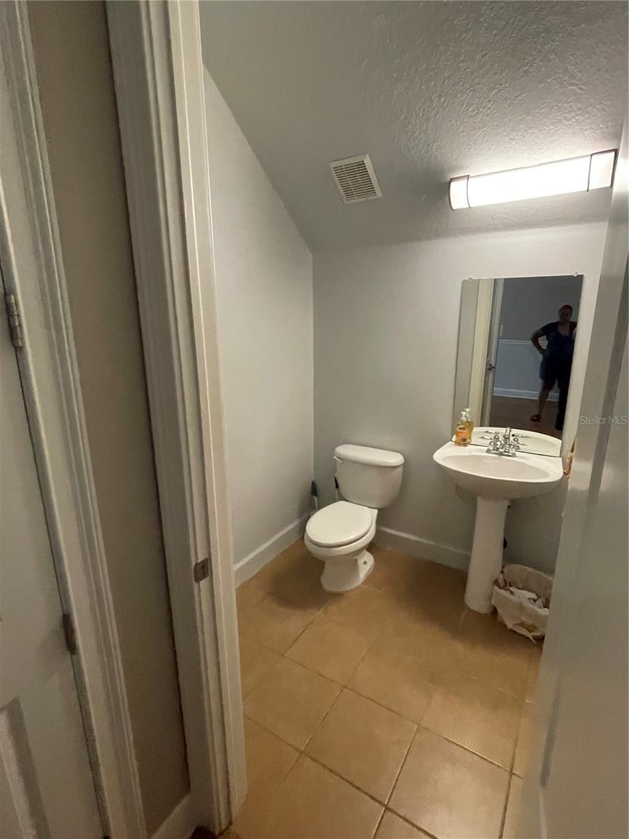 8405 Costa Bella Way Property Photo 5