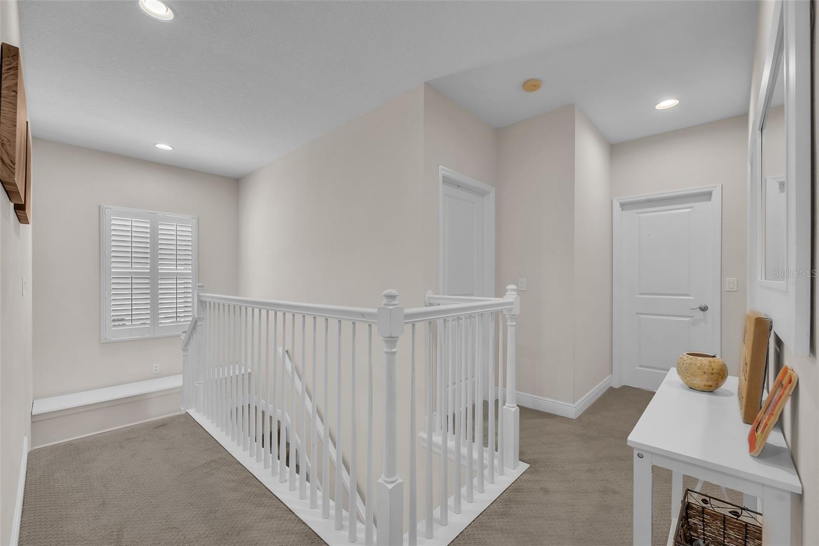6207 Bleeker St Property Photo 20