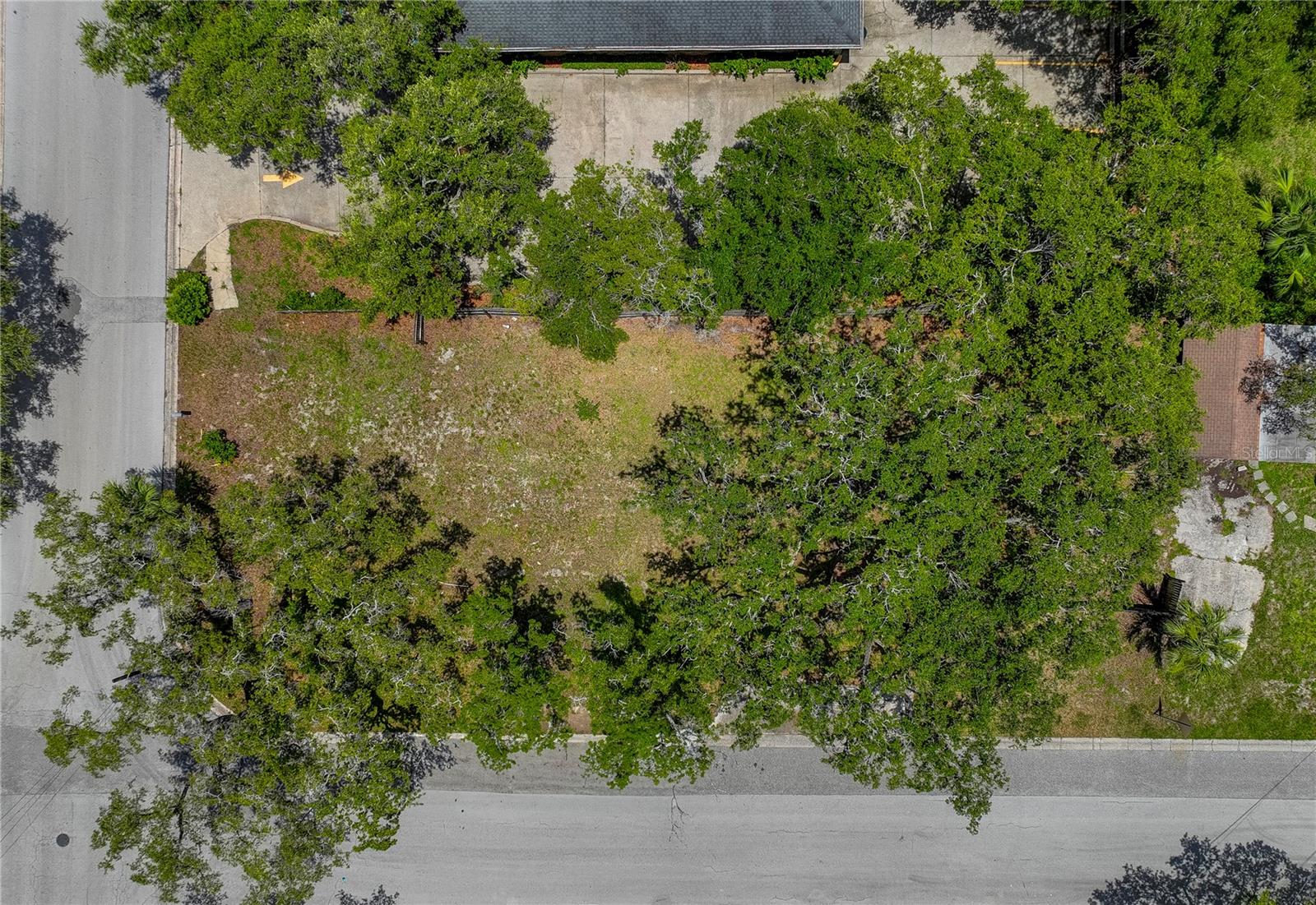 1001 Pinellas St Property Photo 8