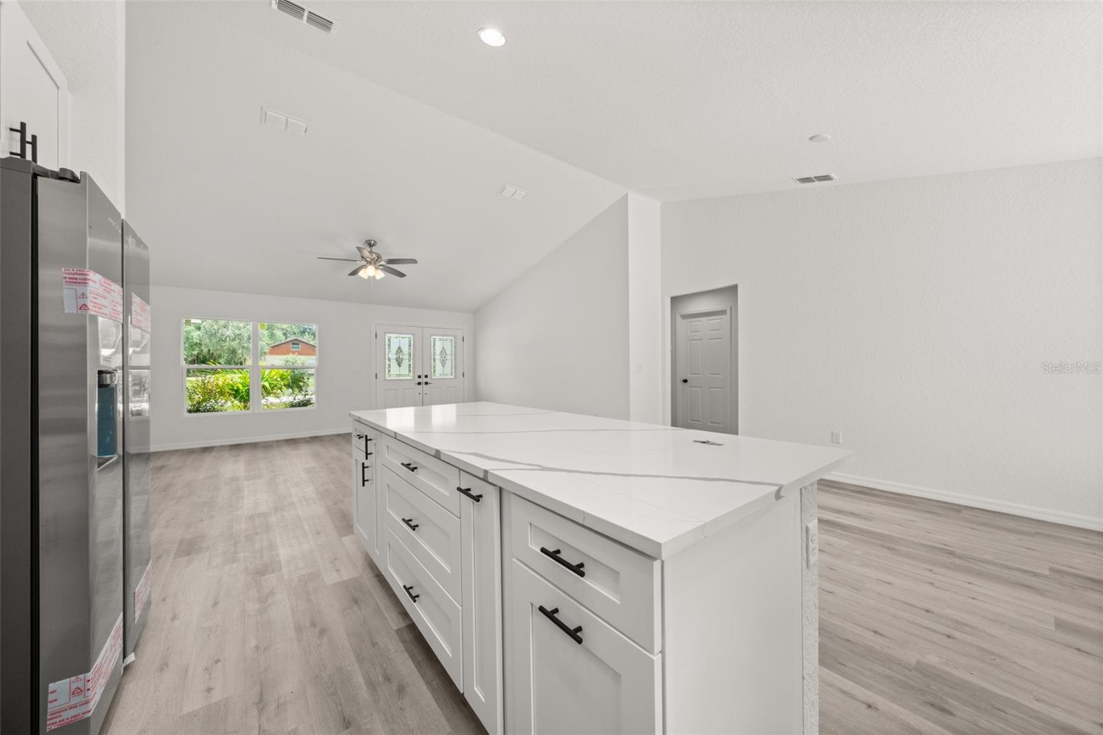 3211 W Oneida Rd Property Photo 6