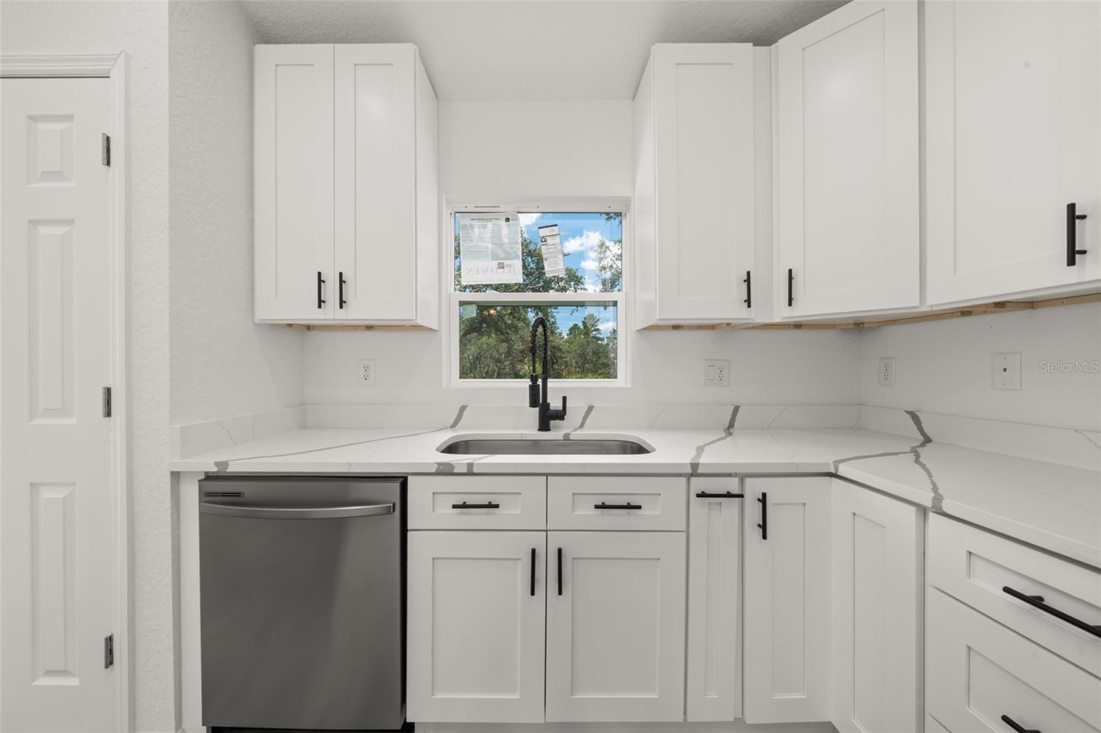 3211 W Oneida Rd Property Photo 10