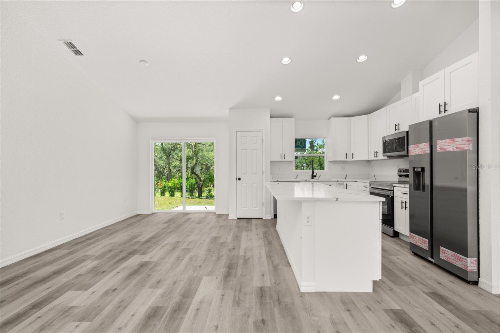 3211 W Oneida Rd Property Photo 12