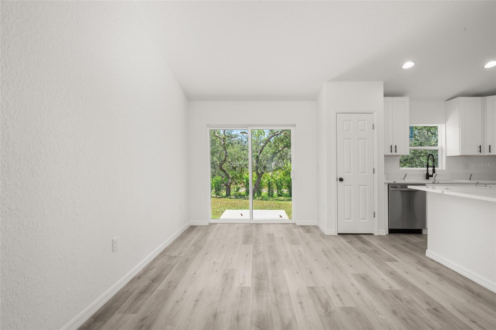 3211 W Oneida Rd Property Photo 13