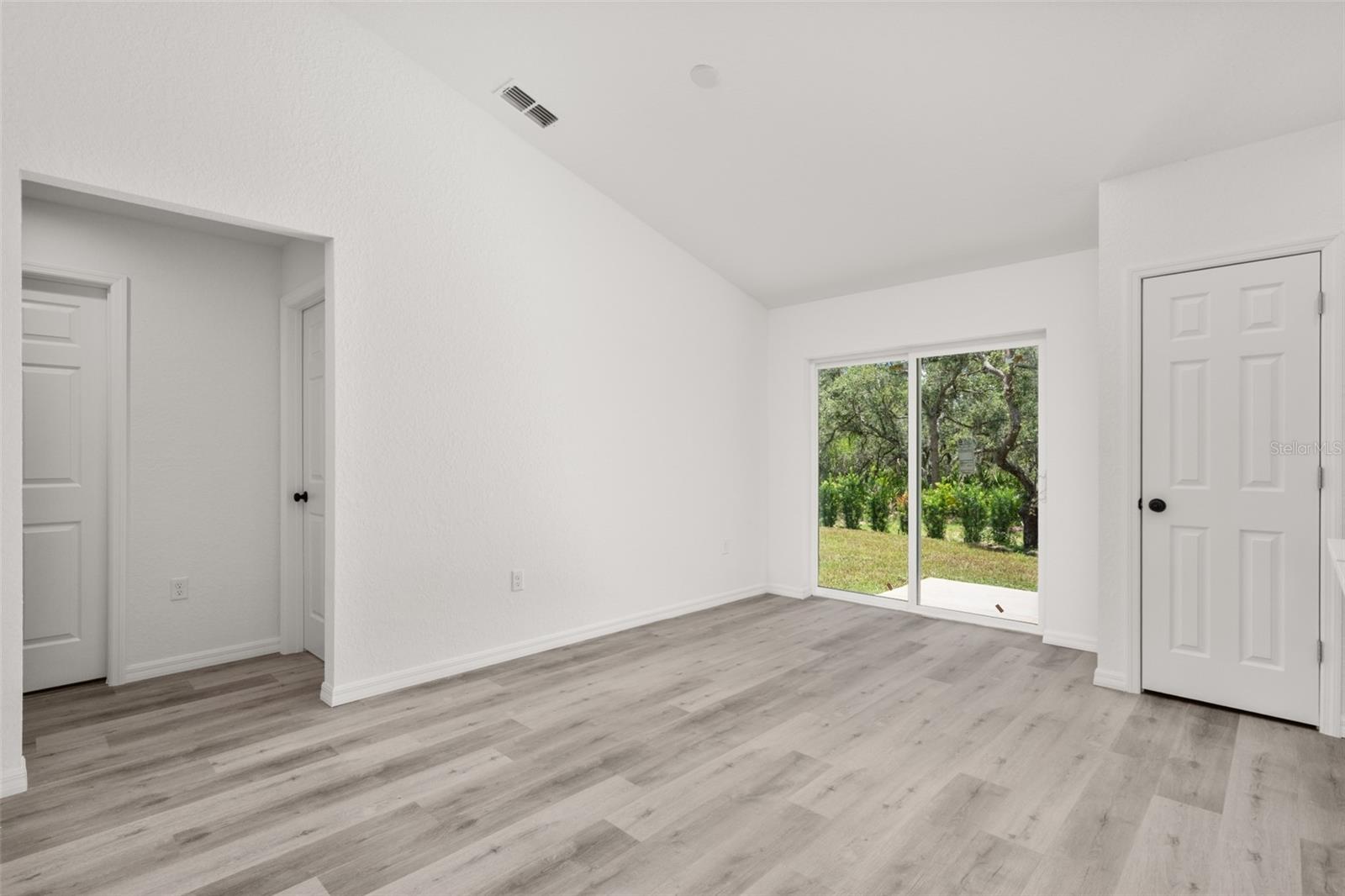 3211 W Oneida Rd Property Photo 38