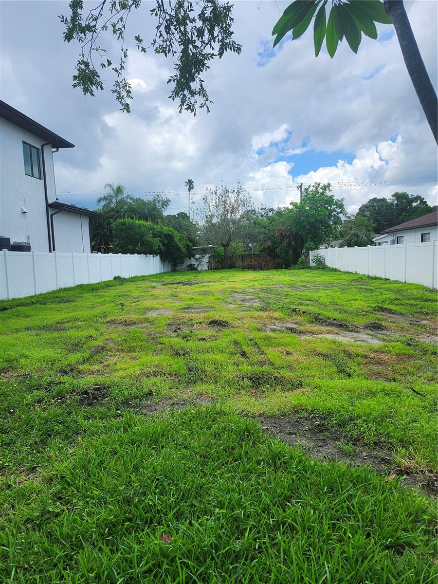 507 DANUBE AVE Property Photo 1