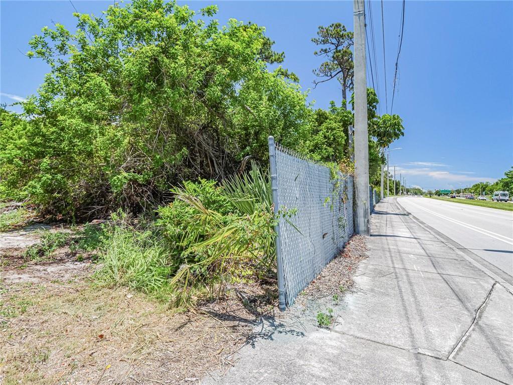 TB8401235 Property Photo 28