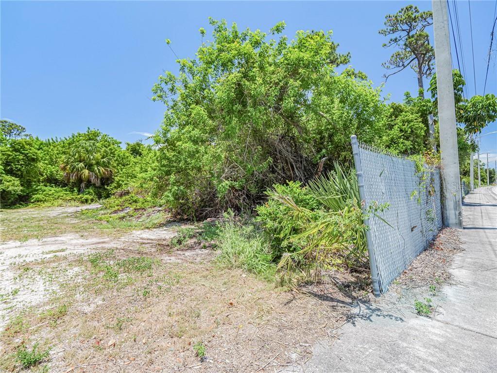 TB8401235 Property Photo 29