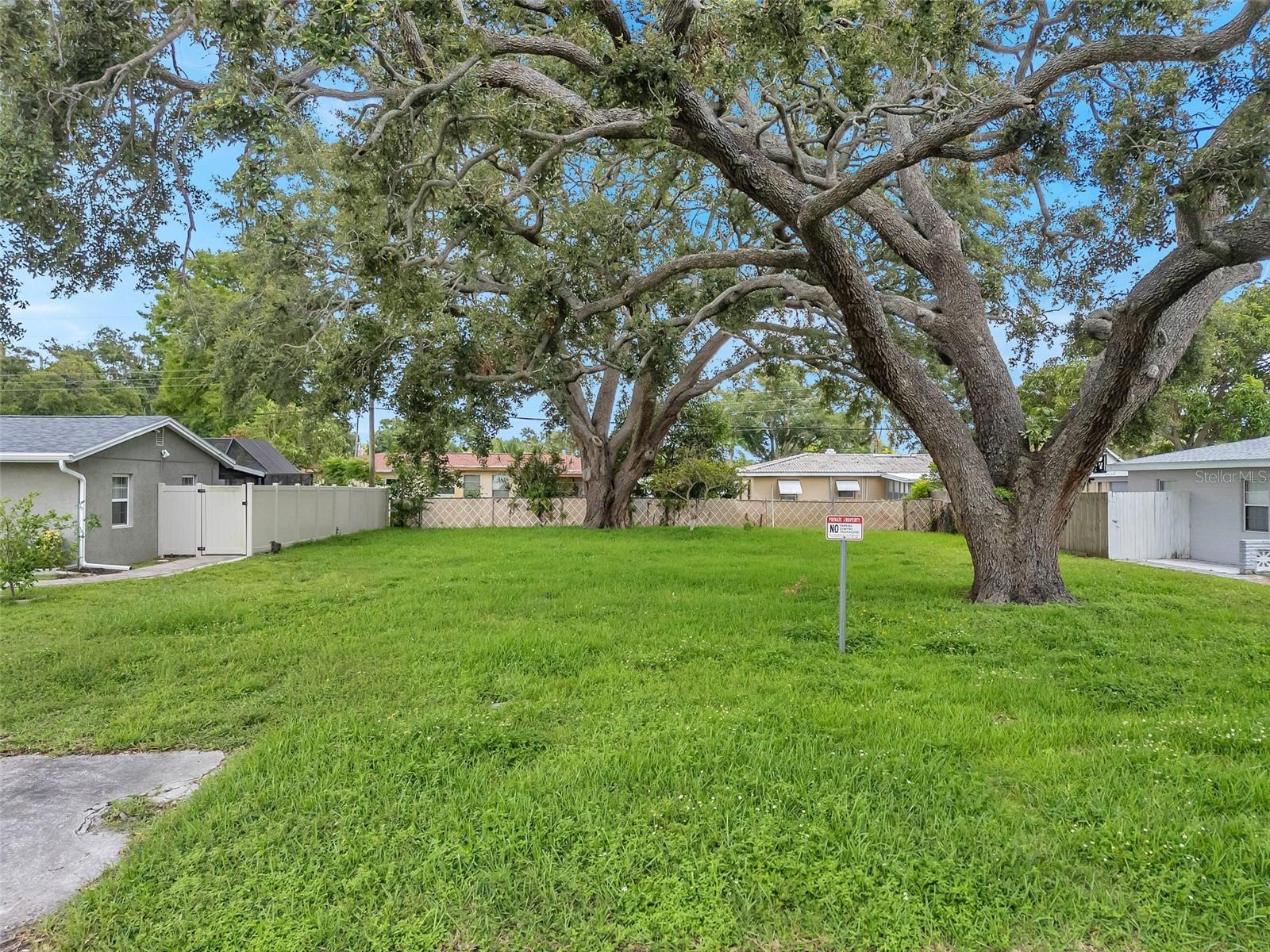 5922 50th Ave N Property Photo