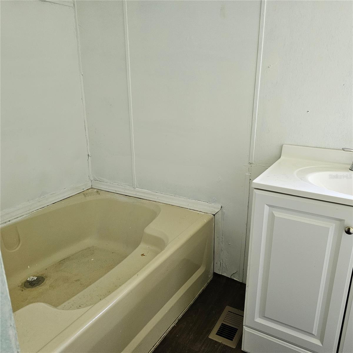 2603 Ince Dr Property Photo 6
