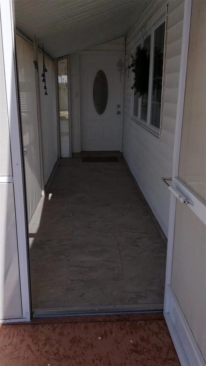 702 Cypress Pl Property Photo 2