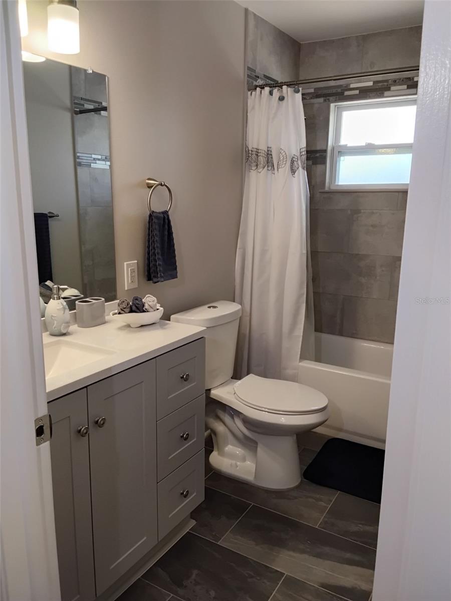 702 Cypress Pl Property Photo 18