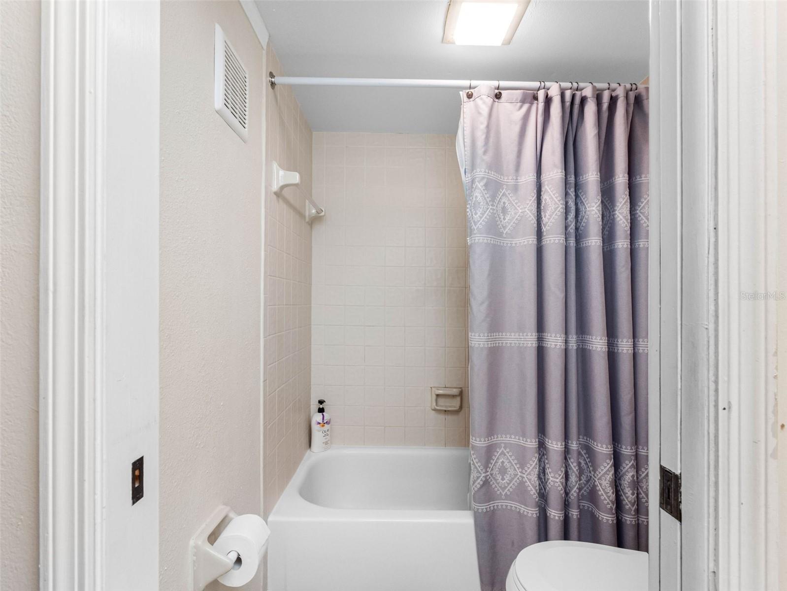 10182 Seminole Island Dr Property Photo 8