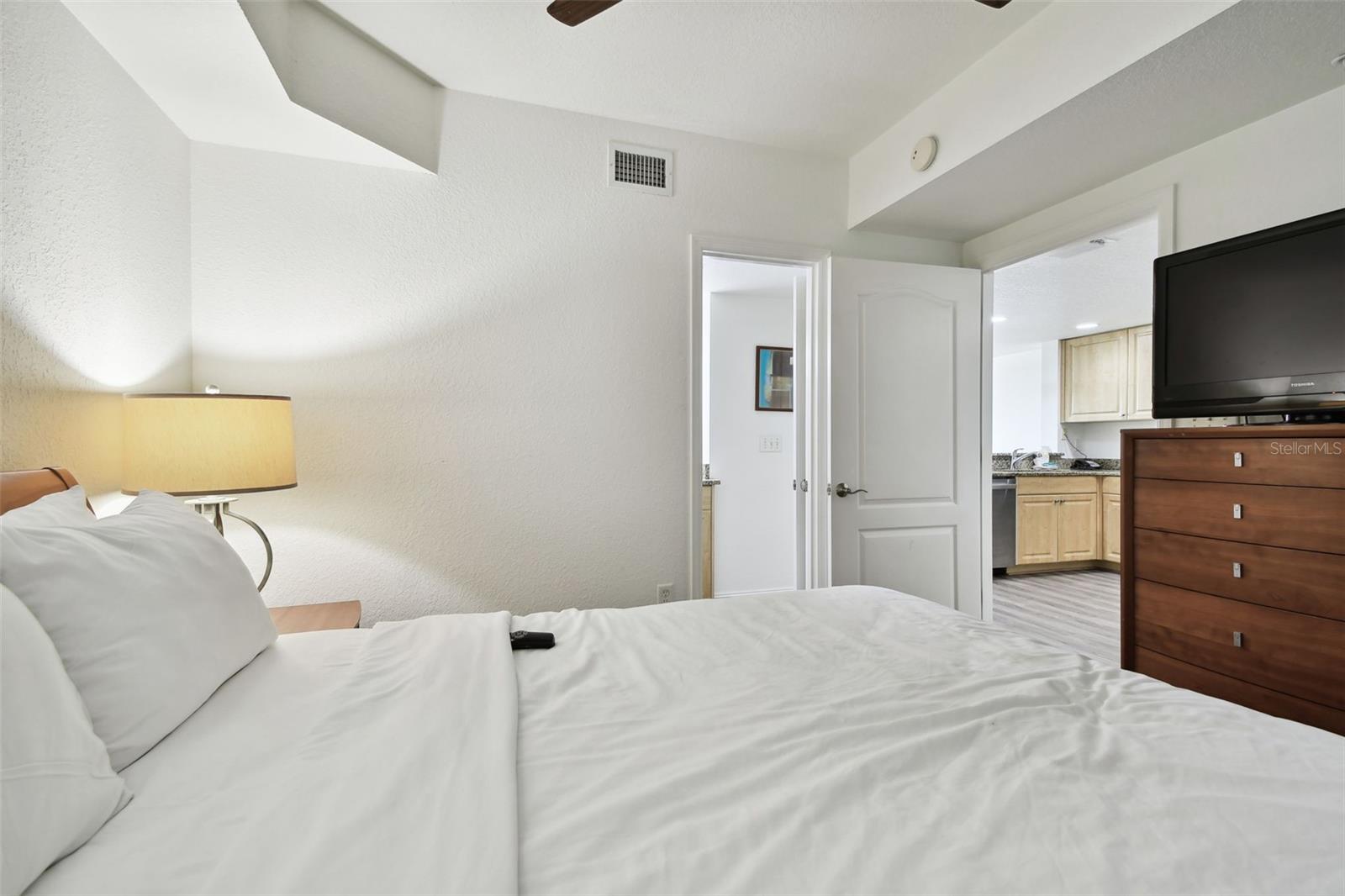 11605 Gulf Blvd #402 Property Photo 29