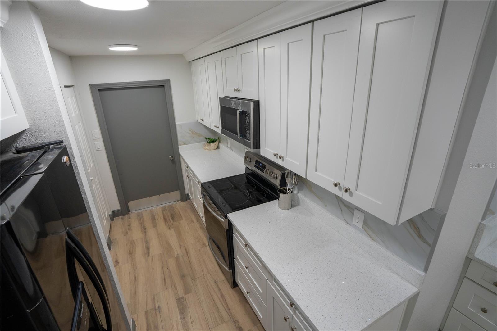 2908 Edenwood St Property Photo 13