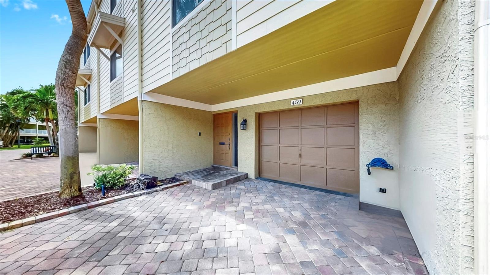 459 Haven Point Dr Property Photo 8