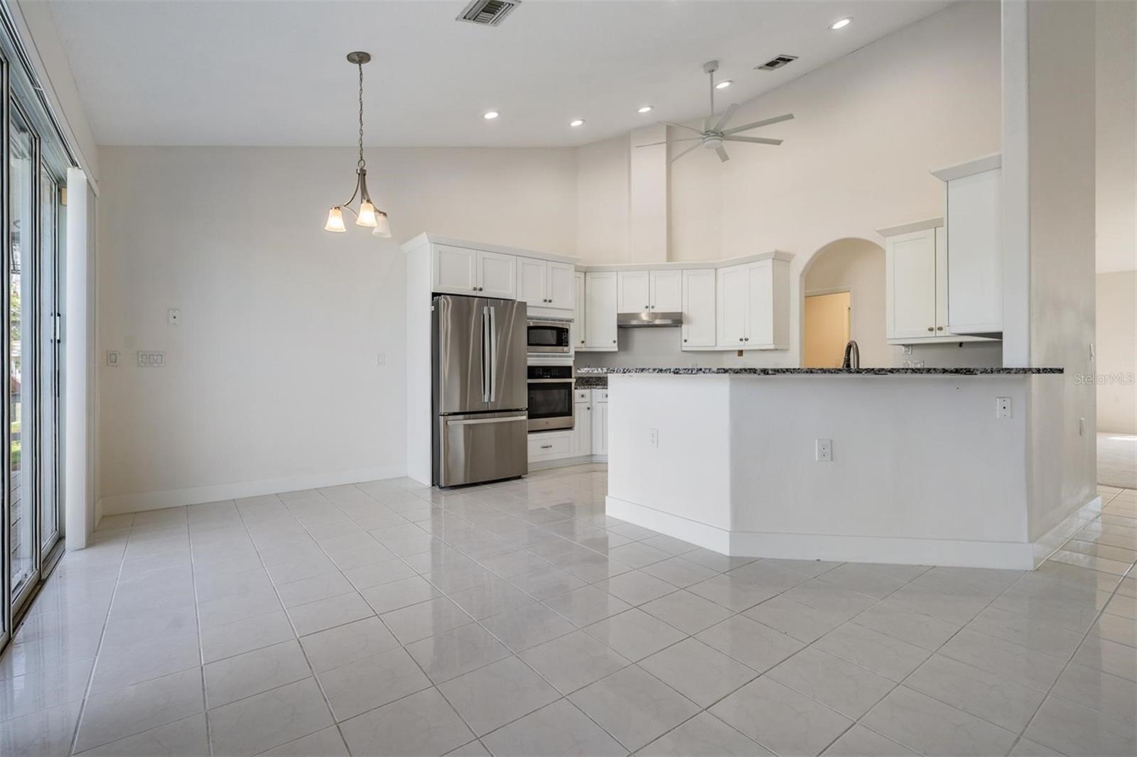 2127 Lagoon Dr Property Photo 9