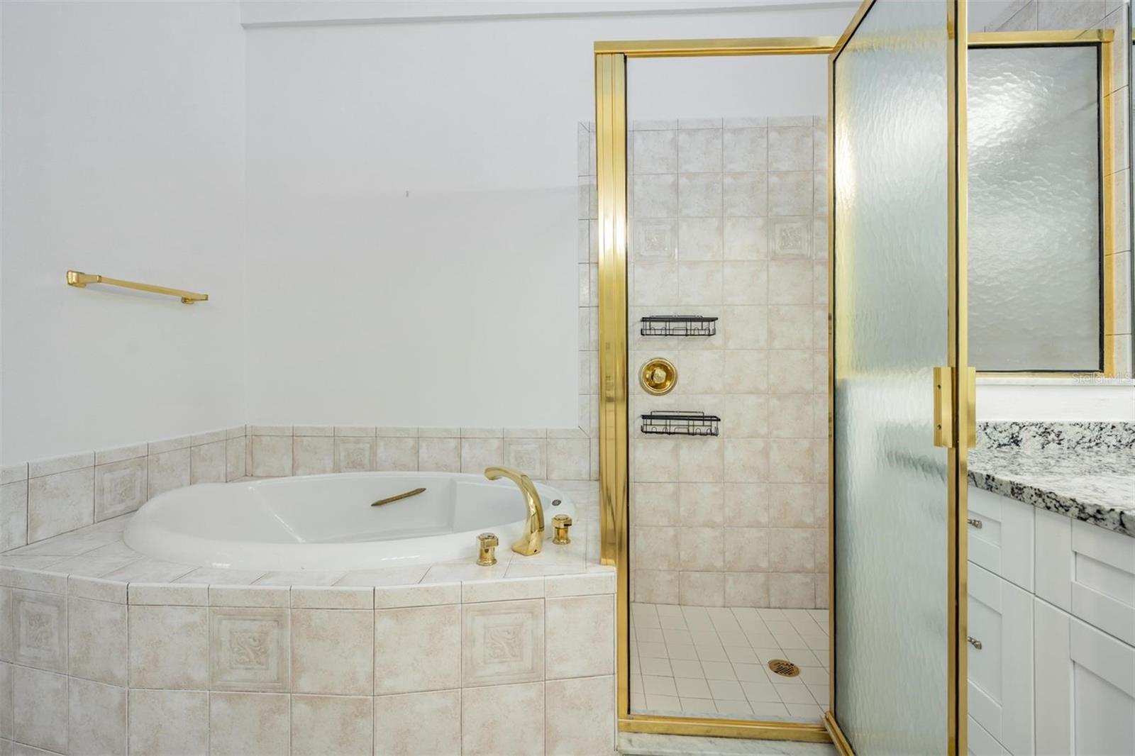 2127 Lagoon Dr Property Photo 18