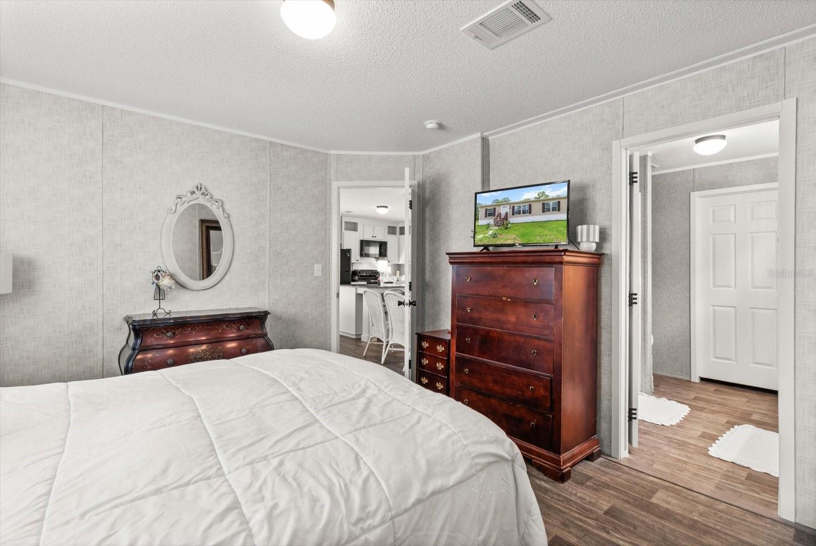 6544 W Mae Property Photo 11