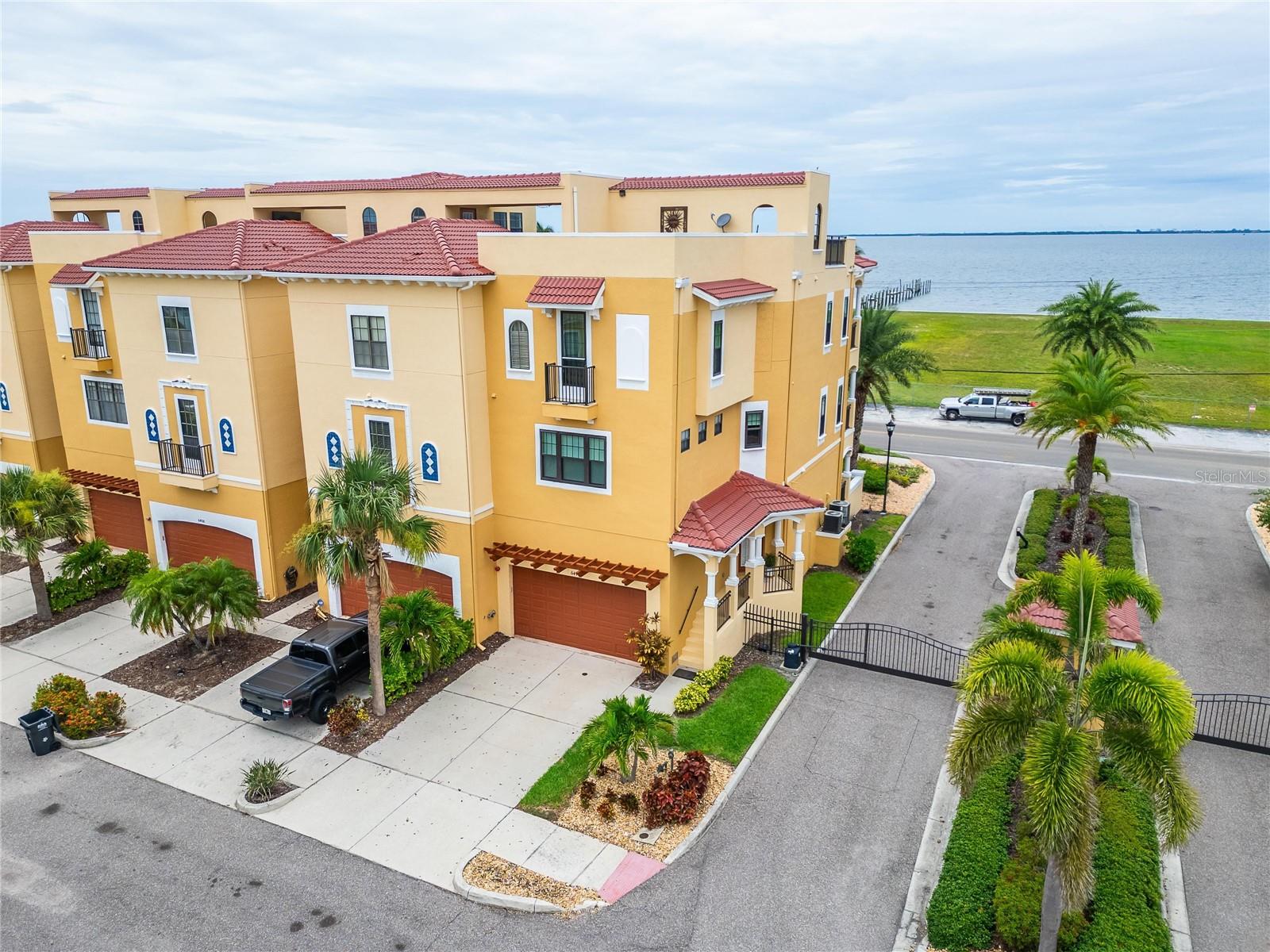 6412 Mayra Shores Ln Property Photo 1