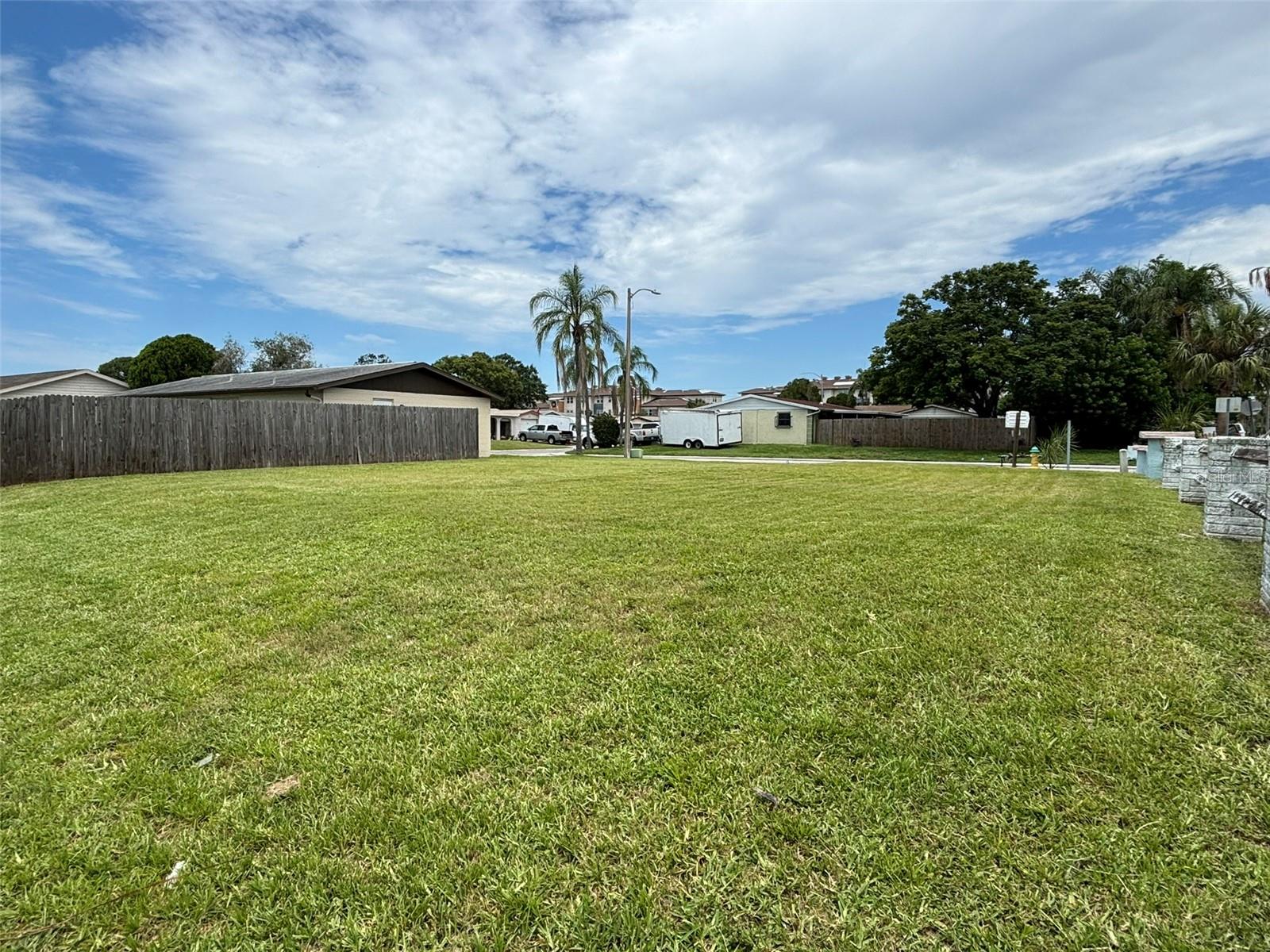 4368 Sunray Dr Property Photo 2