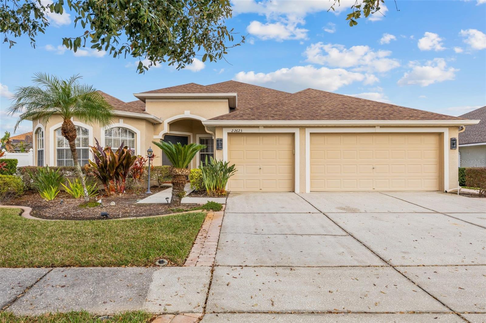 22623 CLIFFSIDE WAY Property Photo 1