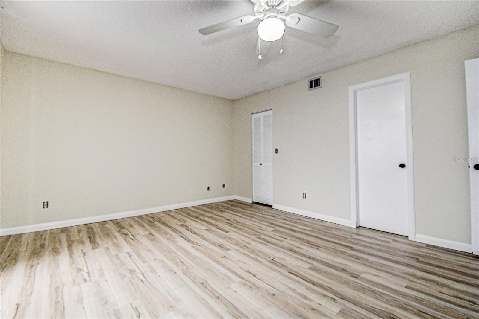 5940 Pelican Bay Plz S #406 Property Photo 17