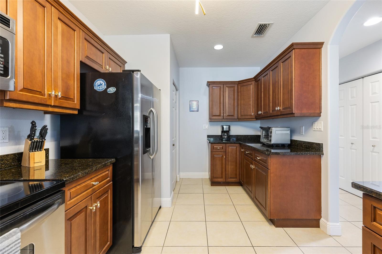 141 175th Ave E Property Photo 11