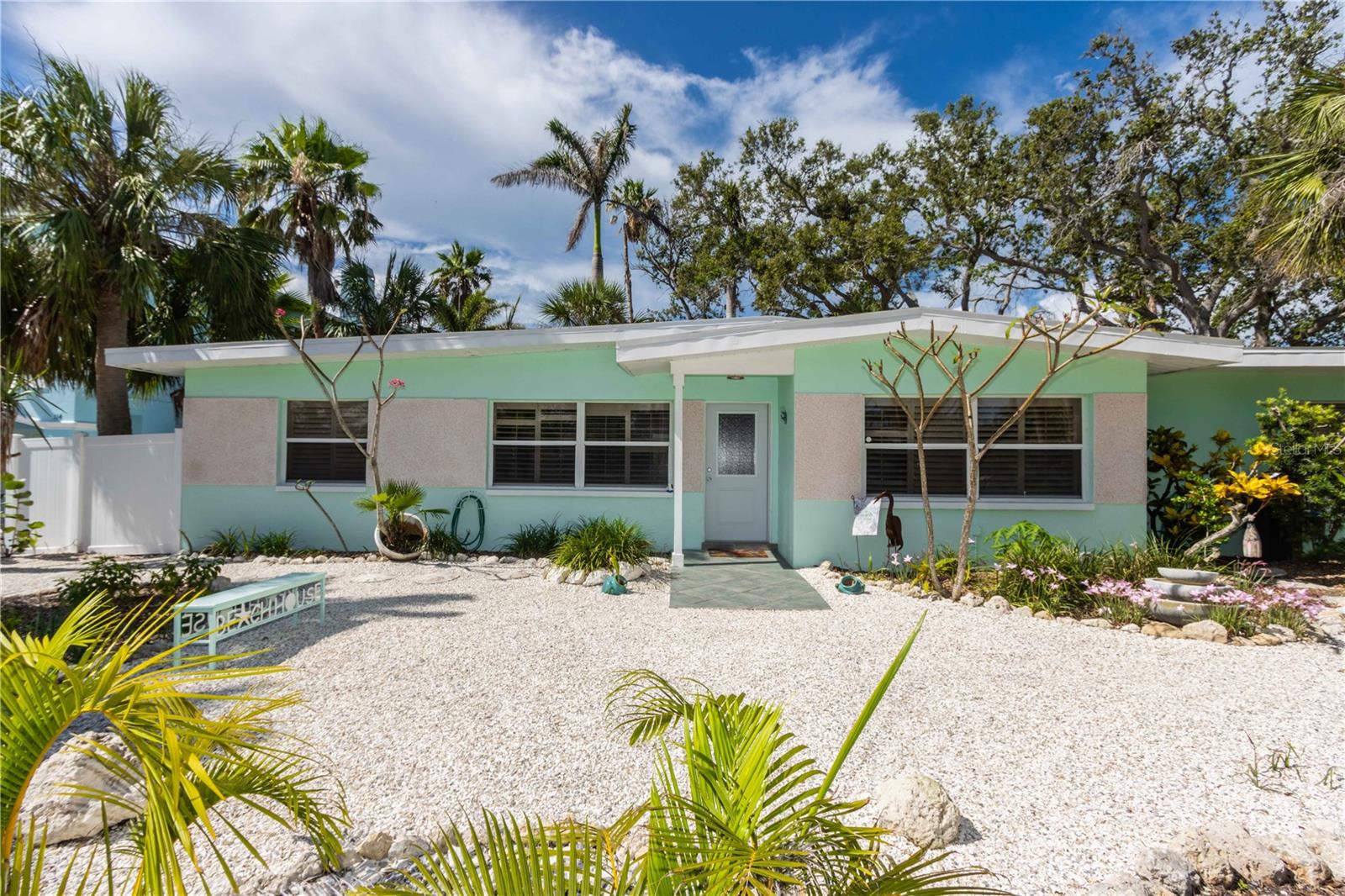 112 7th St Property Photo 1