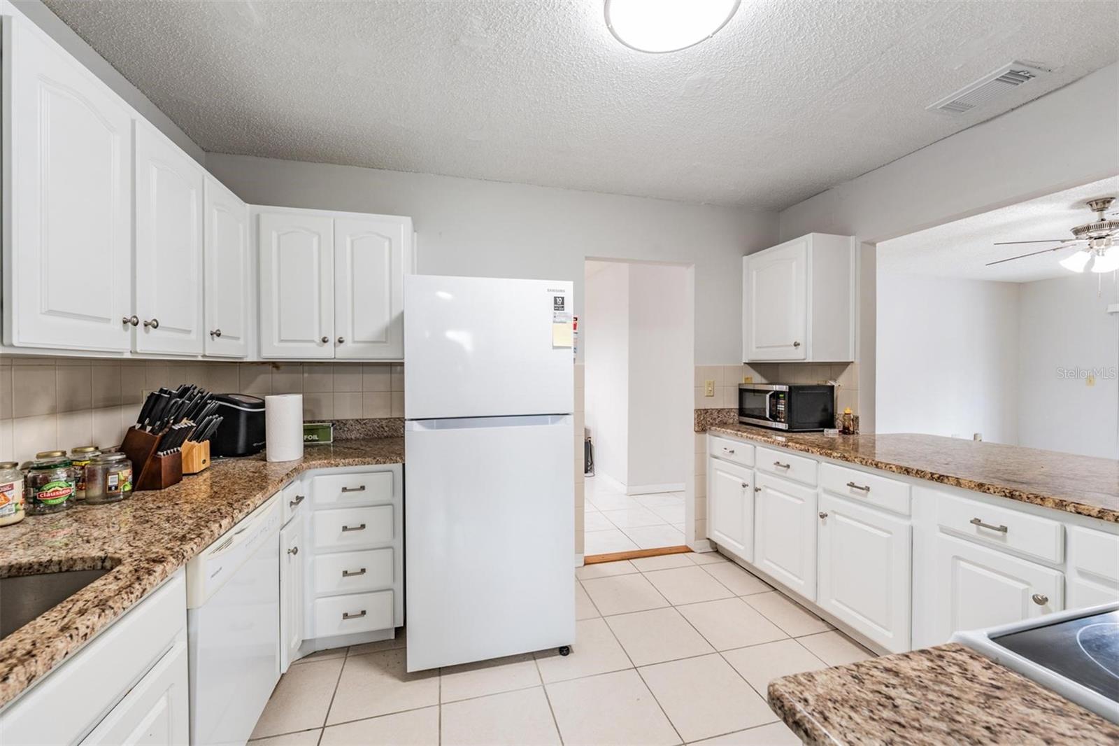 1209 Wild Feather Ln Property Photo 12