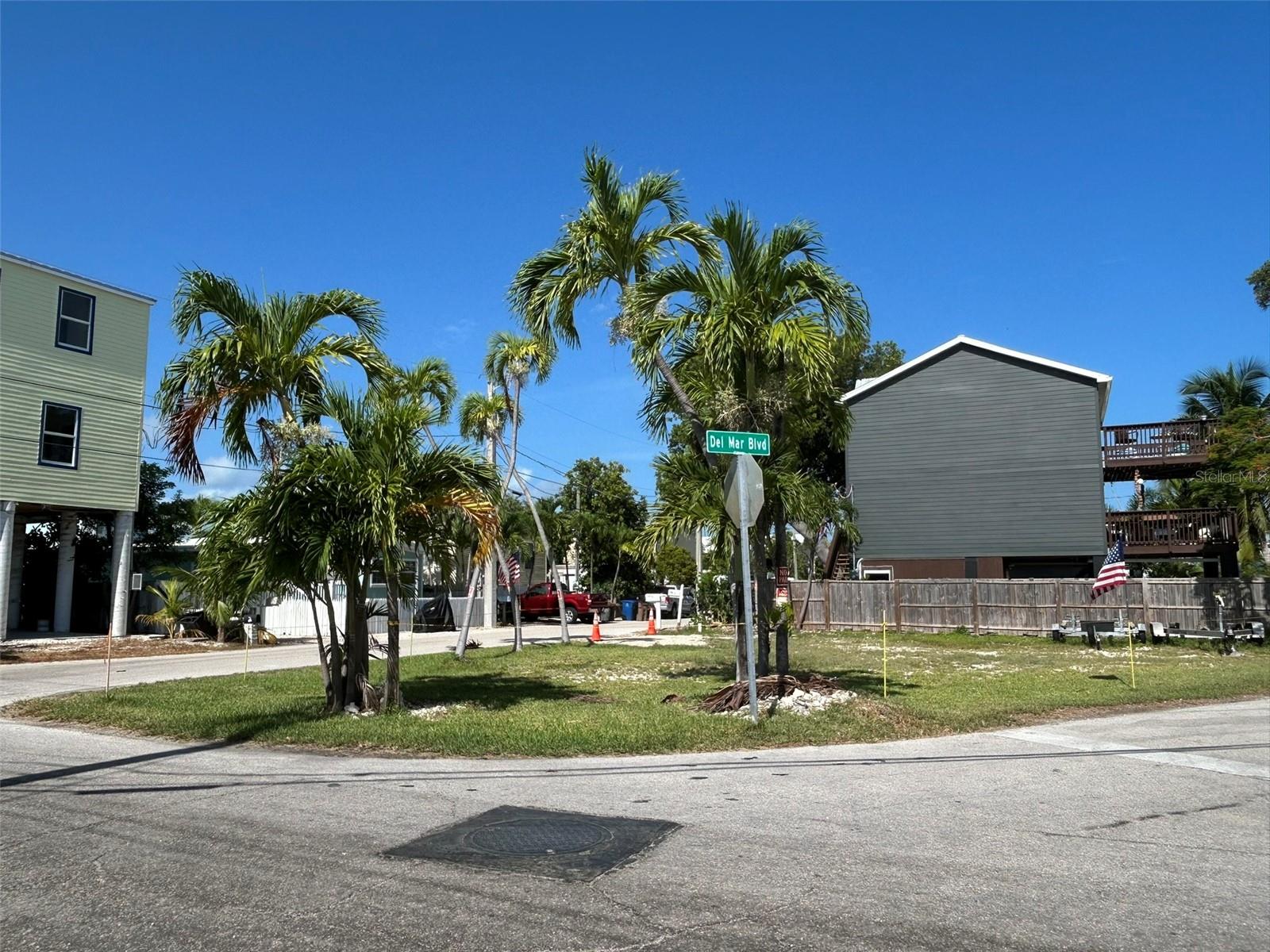 3 El Monte Ln Property Photo 1