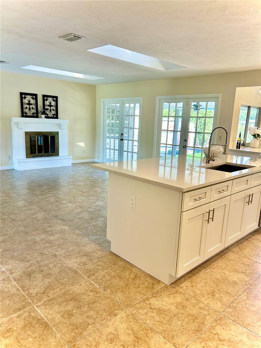 17017 Paula Ln Property Photo 22