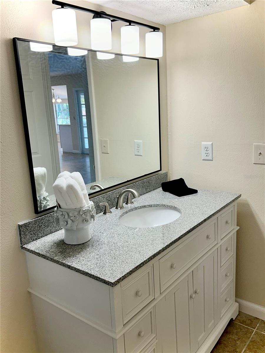 17017 Paula Ln Property Photo 34