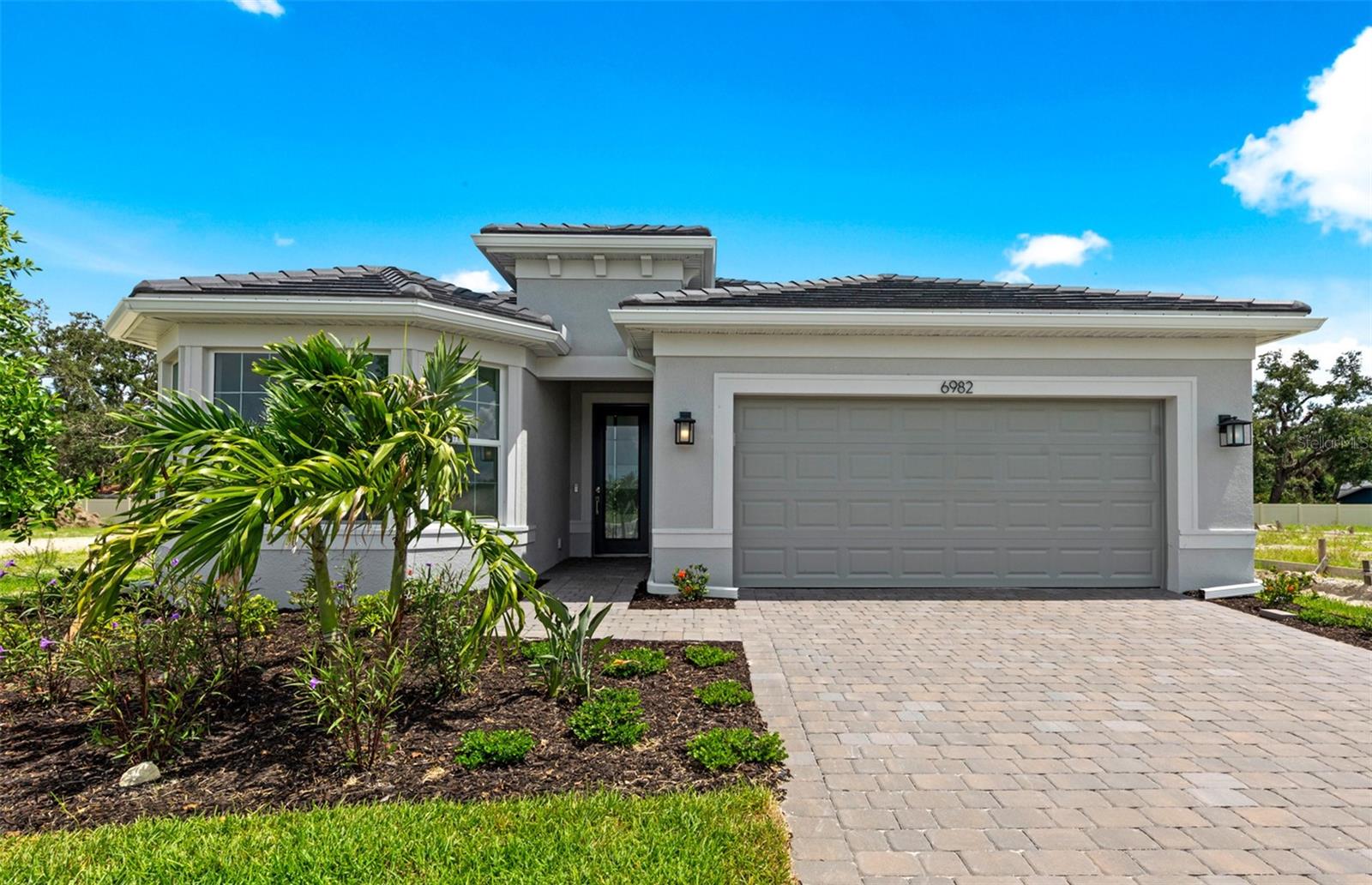 6982 MINNEOLA CT Property Photo 1