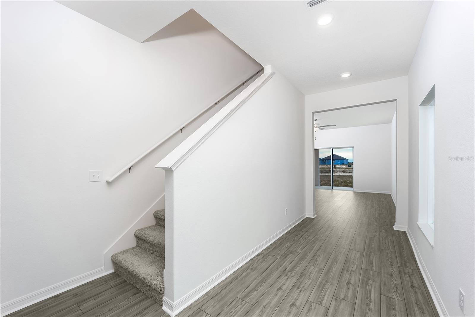 3712 Bergamot St Property Photo 8