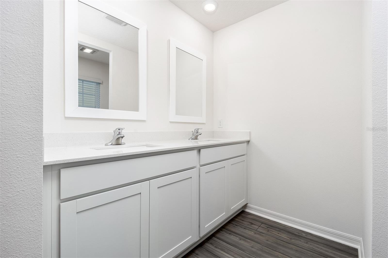 3712 Bergamot St Property Photo 12