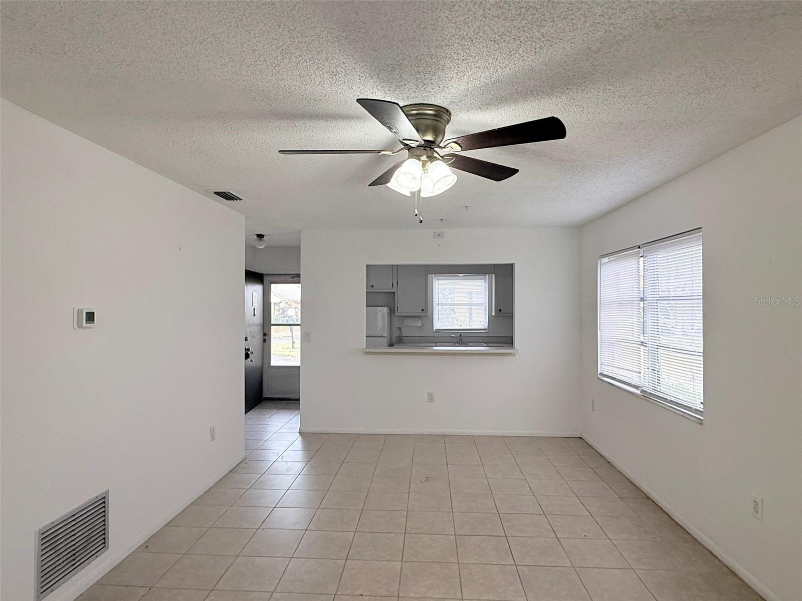 390 301 Blvd W #8d Property Photo 2