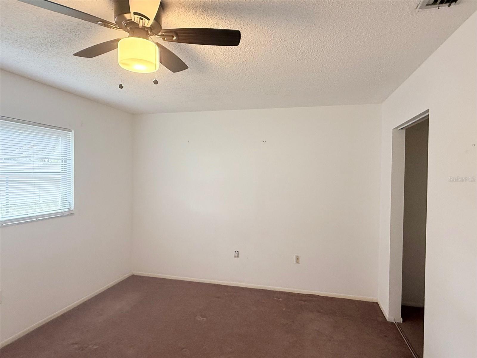 390 301 Blvd W #8d Property Photo 14
