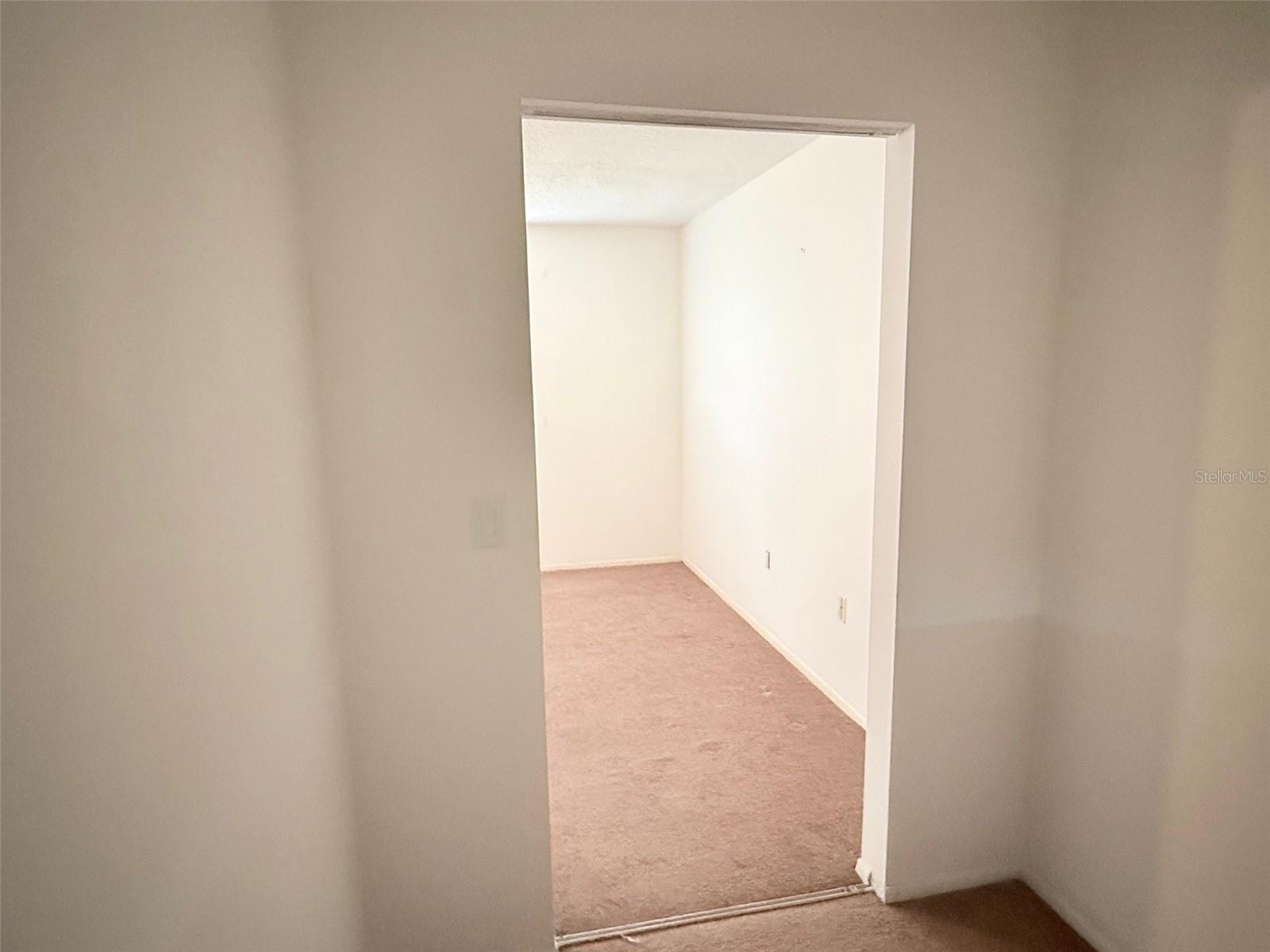 390 301 Blvd W #8d Property Photo 18