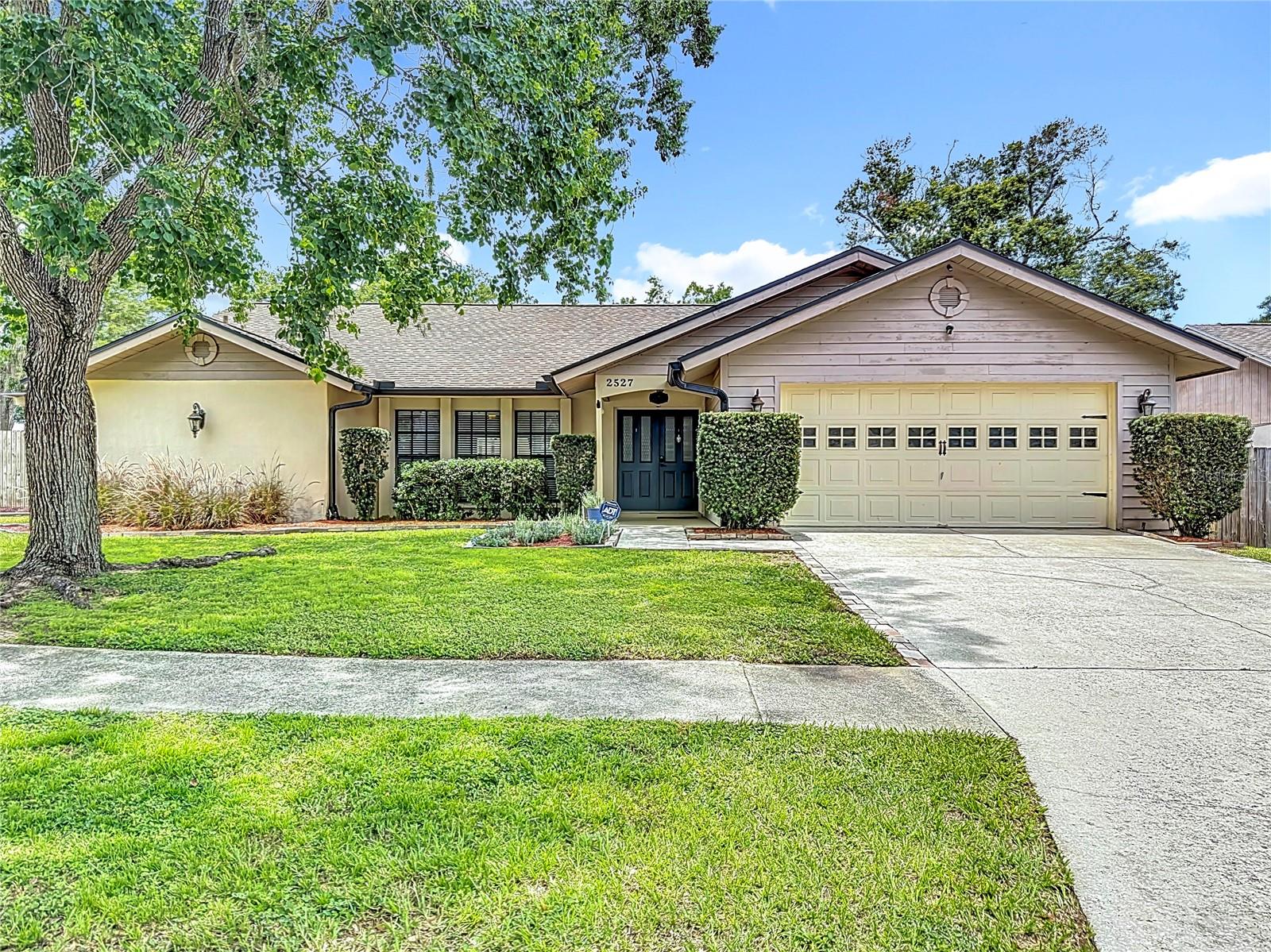 2527 Arborwood Dr Property Photo 1