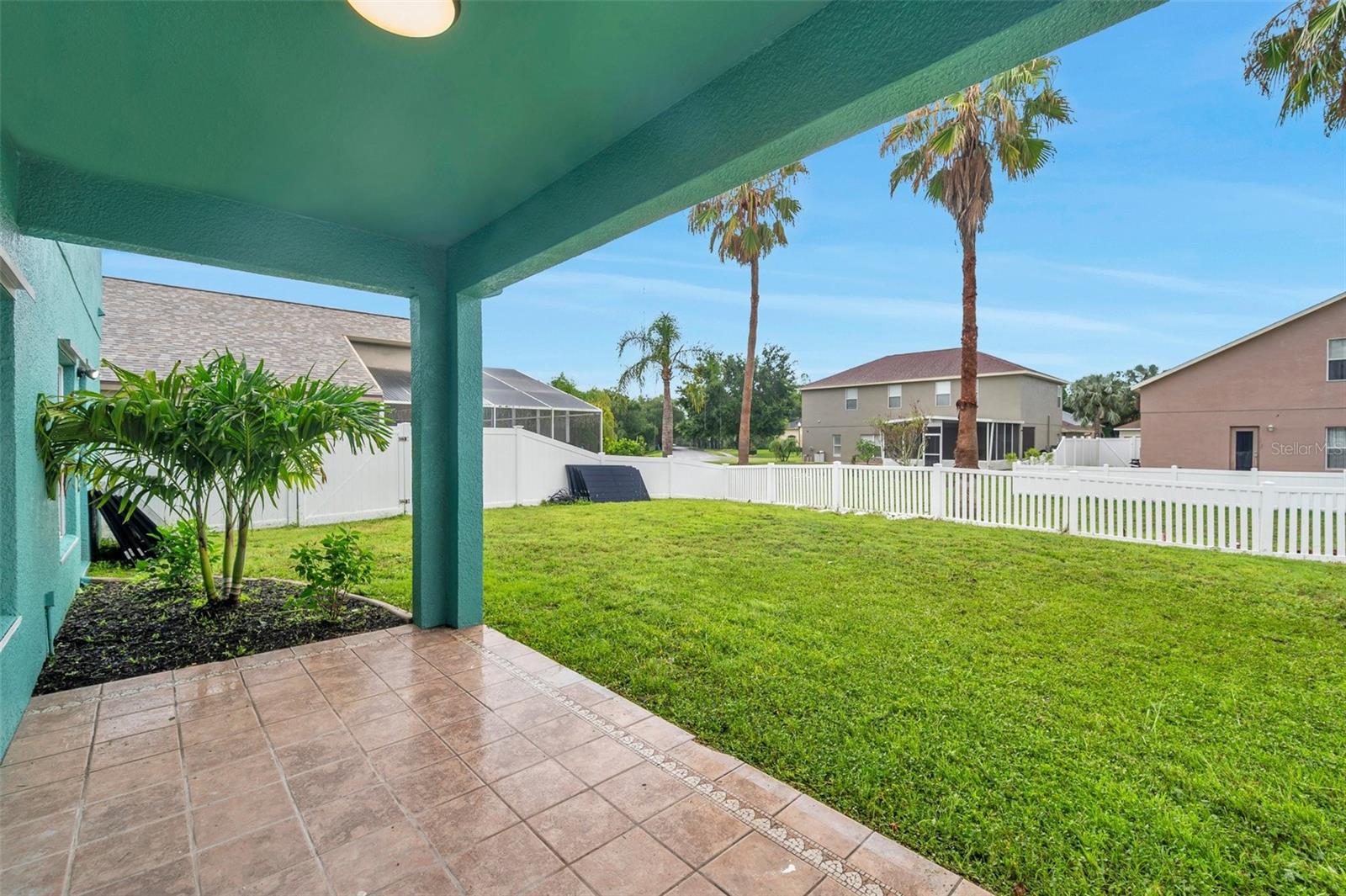 2325 Indian Key Dr Property Photo 37