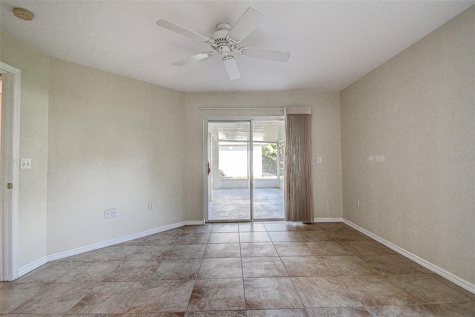 29417 Caddyshack Ln Property Photo 13